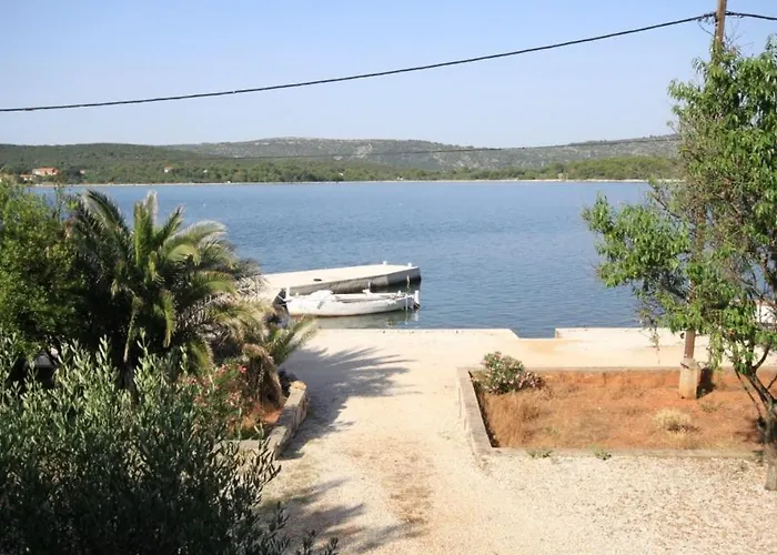 By The Sea Veli Rat, Dugi Otok - 8129 *