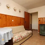 Apartment By The Sea Veli Rat, Dugi Otok - 8129 *