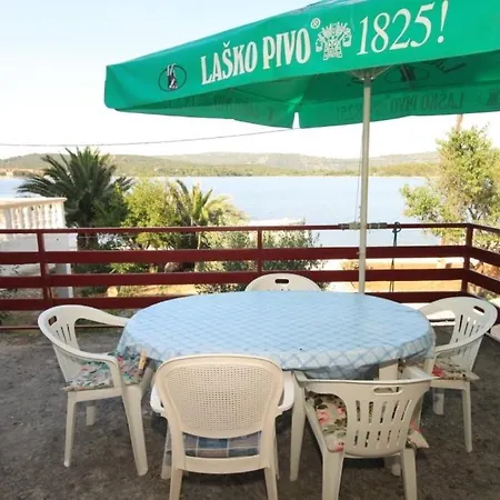 By The Sea Veli Rat, Dugi Otok - 8129 Апартаменты