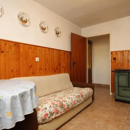 Apartman By The Sea Veli Rat, Dugi Otok - 8129 *