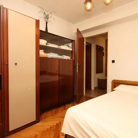 By The Sea Veli Rat, Dugi Otok - 8129 Apartman Veli Rat